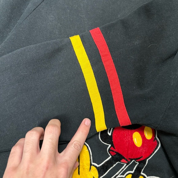 Disney Mickey Mouse 80s Vintage Black Red Yellow Crewneck - Picture 7 of 7